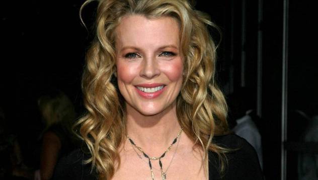 На 60 Ким Бейсинджър става модел видяна 3731 коментари 1