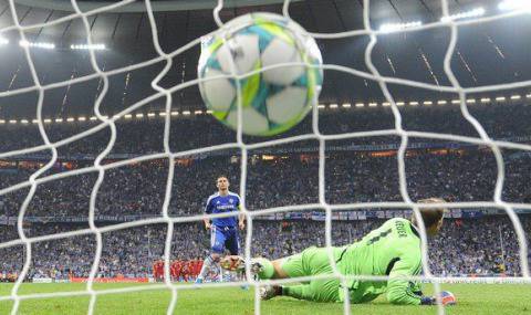 Как да бием правилно дузпа?