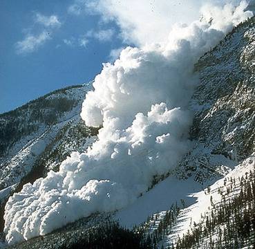 Пилот предизвика лавина в Рила и загина