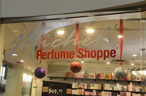 Васильовден е чудесен повод да подарите парфюм!