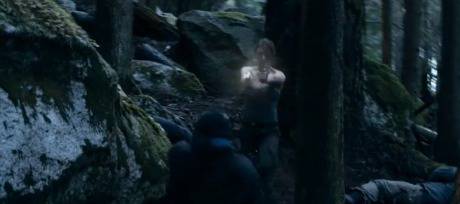 Лайв-екшън филм ни показва една много лоша Лара Крофт