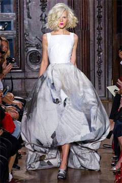 Дрехи за езда и с щампи на кон носят късмет през 2014 година