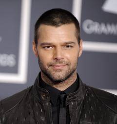 Рики Мартин се раздели с приятеля си