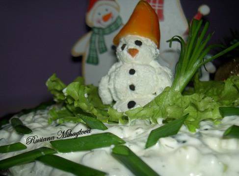 Снежен човек от сирене