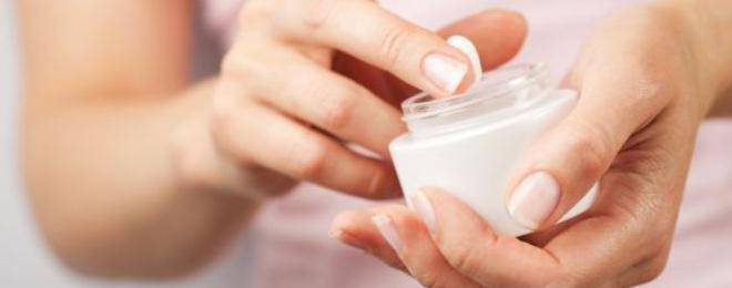 Домашен мехлем с масло и лук лекува всичко