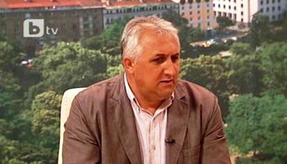 Мехмед Дикме: Стана ми тежко от прегръдката на Местан и Станишев