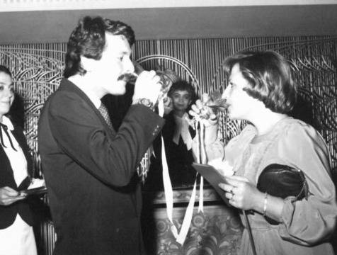 Вили Ватева: Лора Виденлиева плати 1 милион на мъжа ми Владимир Грашнов, за да се ожени за нея!