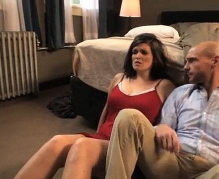 Тричасов оргазъм прати жена в болница (ВИДЕО)