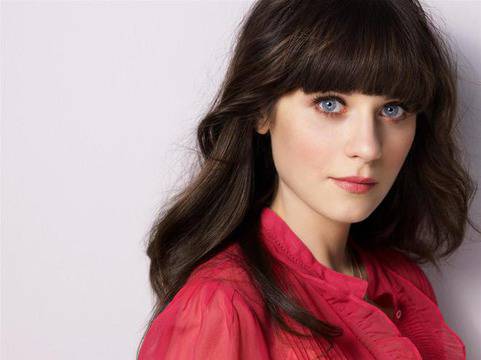 Зоуи Дешанел – очарователно непохватната звезда на Холивуд