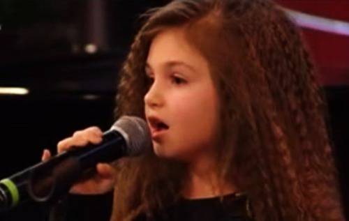 9 годишно момиче вдигна Слави Трифонов на крака (ВИДЕО)