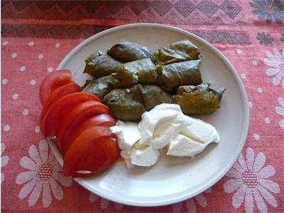 Сарми с лозови листа