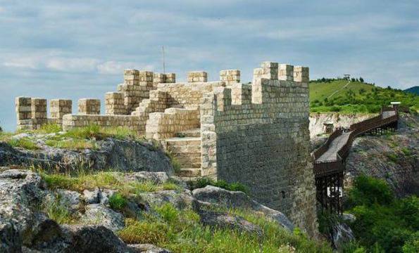 Каменната крепост Овеч видяна 4217 коментари 0