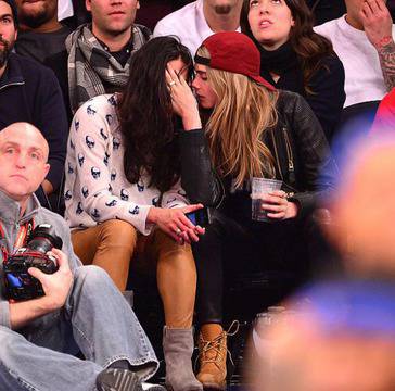 Кара и Мишел, нещо да имате да ни казвате? видяна 3895 коментари 5