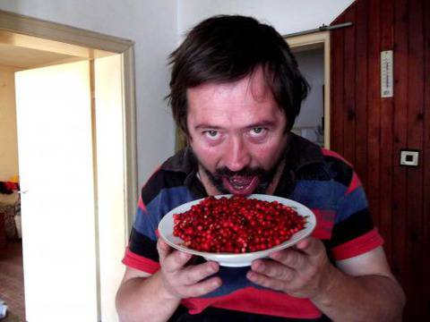 Маг Илиян Катерицата забегна в Гърция!