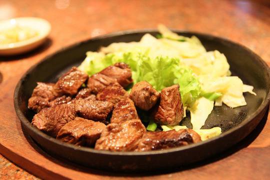 Печено свинско с бульон