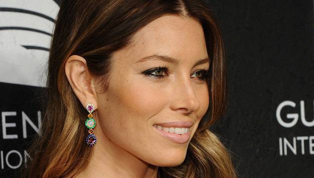 Новата мания на звездите: Червило в телесен цвят видяна 2177 коментари 0