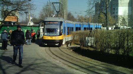 Новите трамваи в София започнаха да работят