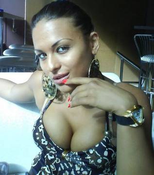 Гентиана буни скандал: Ромка ще спечели „Мис Плеймейт“