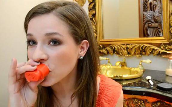 Вакуум устройство за по-плътни устни видяна 1883 коментари 1