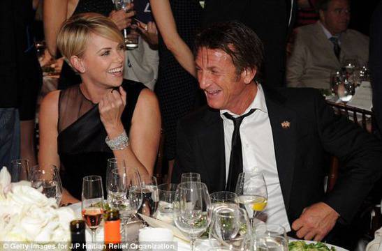 Шон Пен и Чарлийз Терон са двойка? видяна 2956 коментари 1