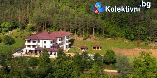 Почивка в Родопи планина за ДВАМА! Нощувка, закуски и вечери в Комплекс Извора, до Средногорци!