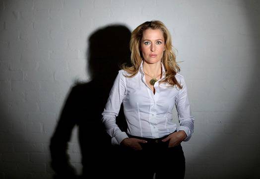 Джилиан Андерсън от „Досиетата Х“ работи над поредица от Sci-Fi книги