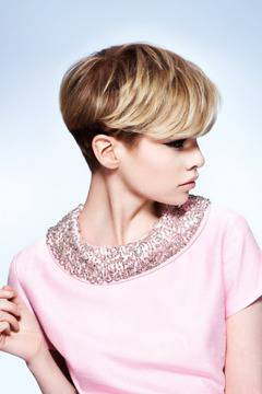 Разнообразни прически с къси коси 4393 Видяна0 Коментарa