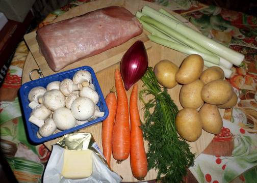 Свинско руло с гъби и праз лук