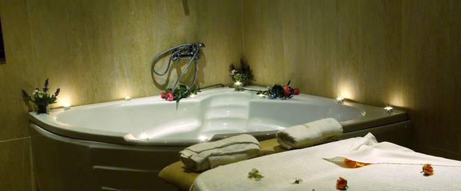 Ски и СПА почивка в Гранд Хотел Банско