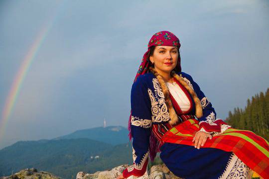 Българска народна песен във филм с Джейсън Стейтъм!