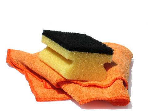 Бързи трикове за премахване на мазни петна от дрехите