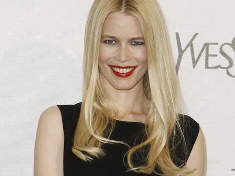 Клаудия Шифър със своя собствена линия продукти за коса