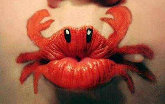 Пейдж Томсън представя: рисунки на животни върху устните