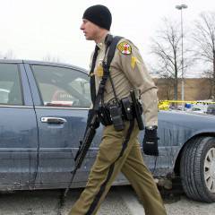 В САЩ: Двама убити и петима ранени при стрелба в мол