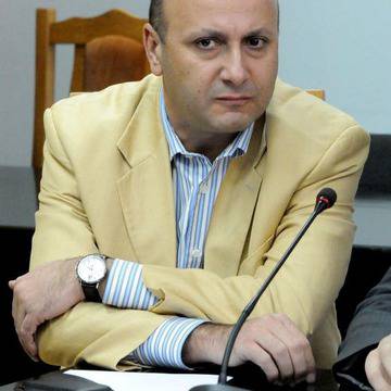 Ексшефът на ГДБОП Станимир Флоров рекетирал бизнесмени?