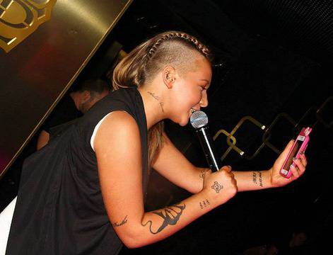 Цветелина Грахич зарязала гадже заради ню-ню „пакет“