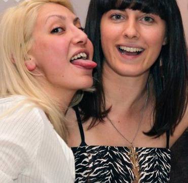 Кой купи лъскавия джип на Деница Гаджева?