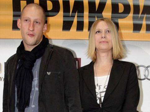 Ваня Щерева издържа младо гадже