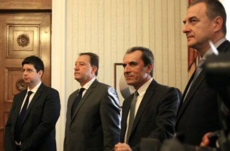 Внесоха вот на недоверие срещу правителството