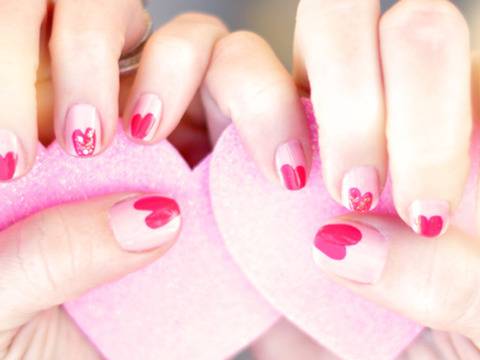 Маникюр със сърца за „Свети Валентин“ (галерия)