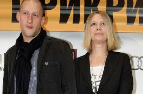 Ваня Щерева издържа младо гадже