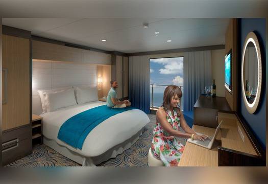 80-инчови телевизори вместо балкони на борда на луксозен круизен кораб