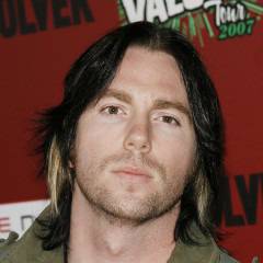 Синът на Шер: С мама не си говорим от месеци