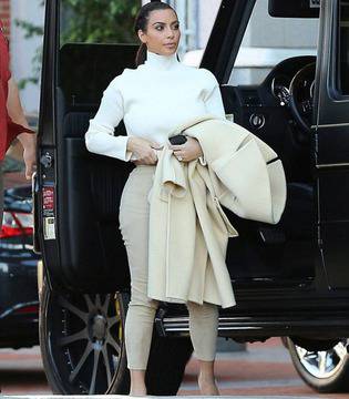 Сочното дупе на Ким видяна 12602 коментари 38