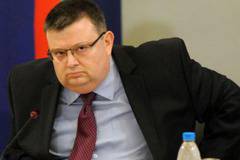 Сотир Цацаров е бесен на Цветанов