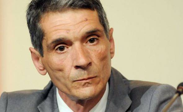 Представете си партия на Азис, Милко Калайджиев и Сашка Васева…