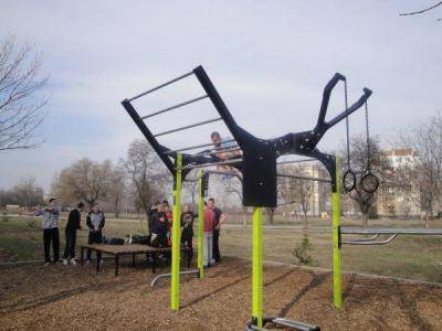 Още една спортна площадка на открито направиха в пловдивския район „Тракия“