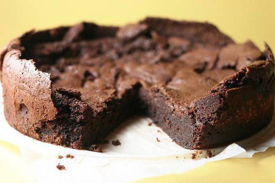 Бърз сладкиш „Шоколадово суфле“