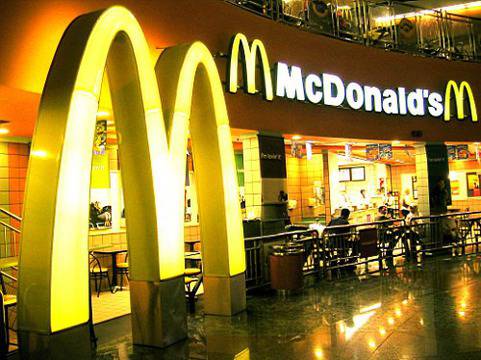 Храна от „Макдоналдс“ едва не уби софиянец