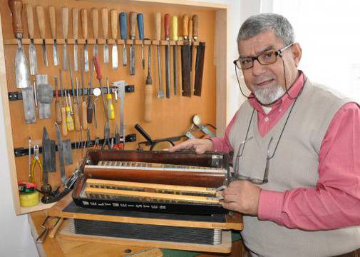 Петко Фогата живее сред акордеони